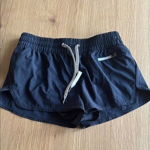 Navy Vuori Running Shorts size small